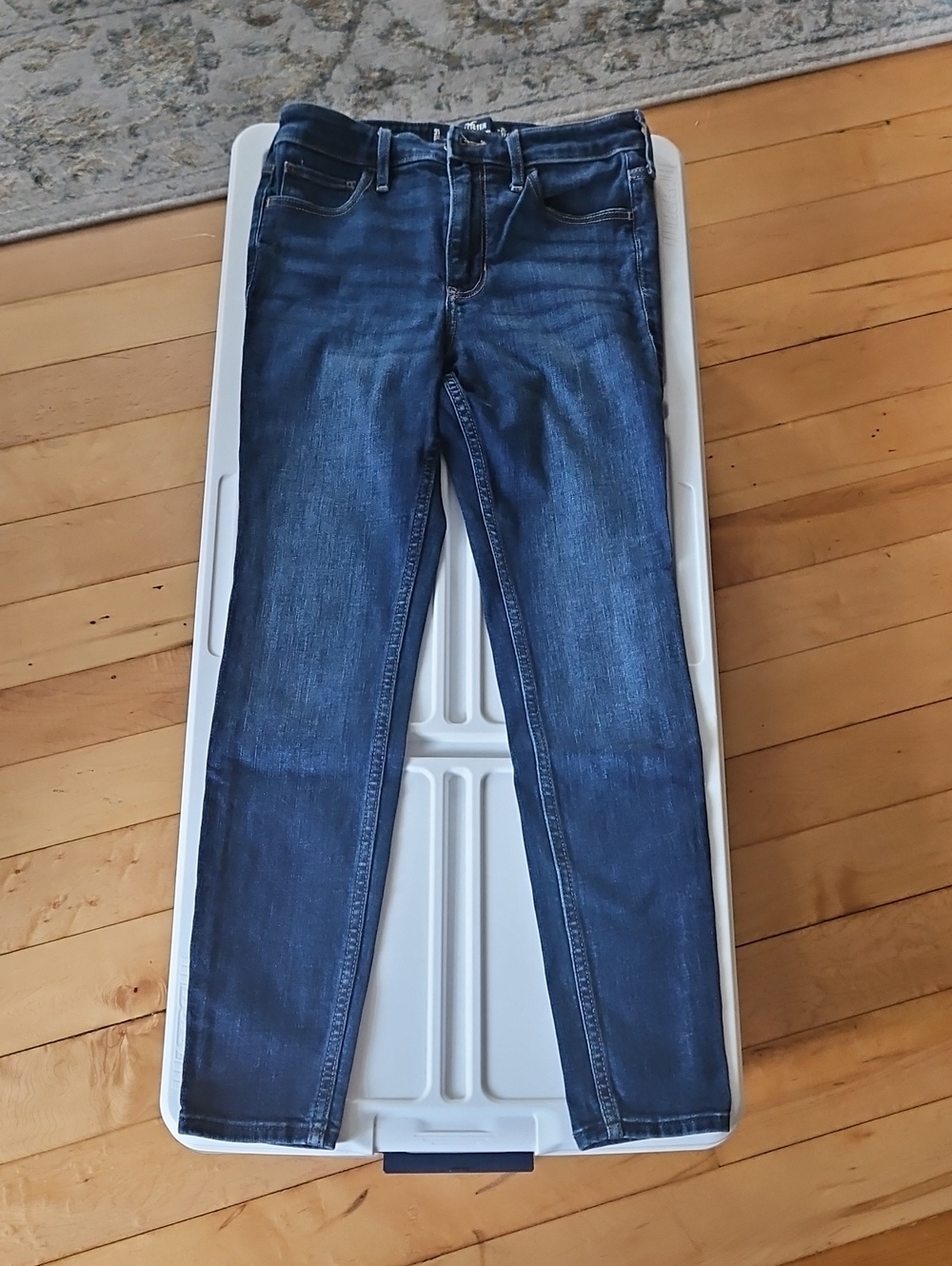 Hollister Women's Navy Skinny Jeans